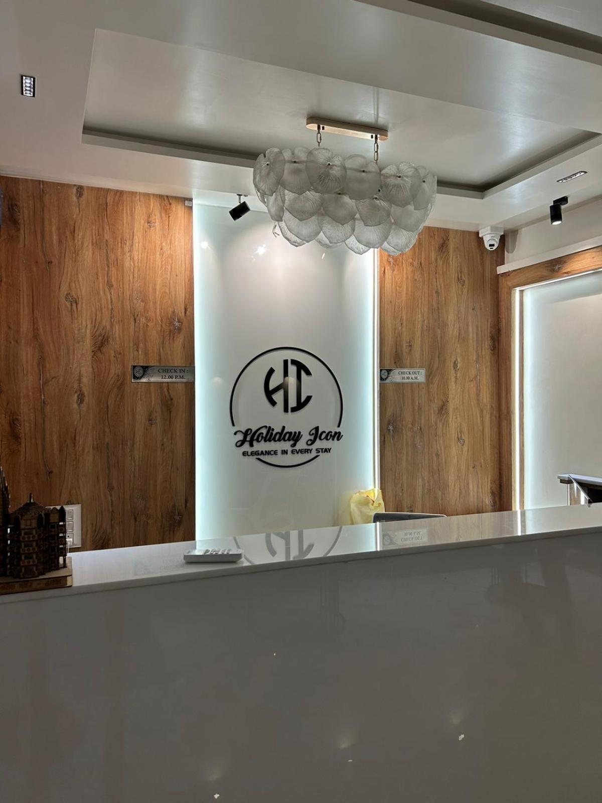 Hotel Holiday Icon Dwarka  Ngoại thất bức ảnh